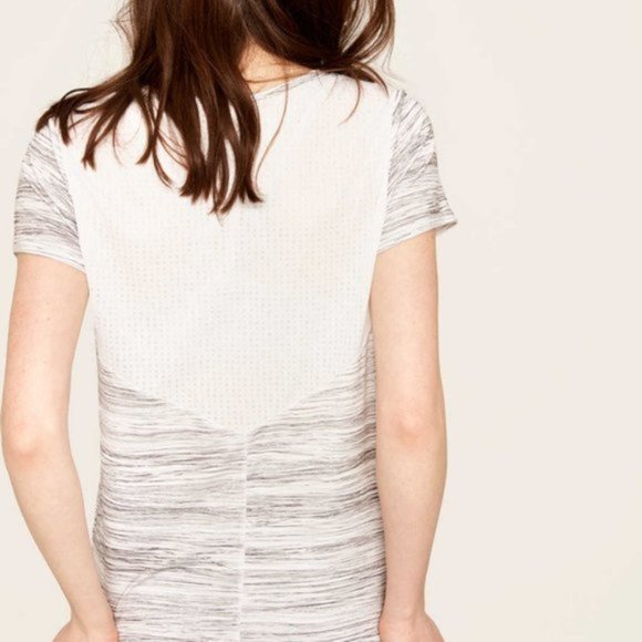 Lolë Repose Short Sleeve T-Shirt - Picture 3 of 10